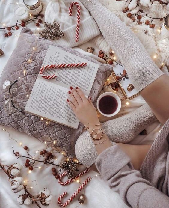 5 Journal Prompts to Reflect on 2023 Get the We Heart It app!